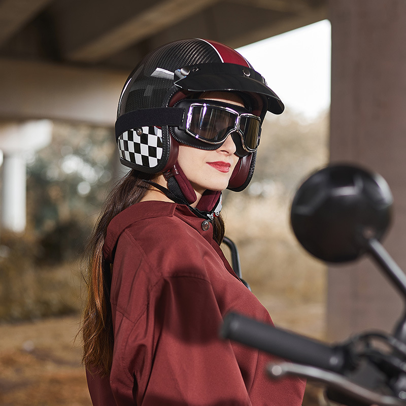 탄소 섬유 레트로 오토바이 하프 헬멧 경량 UV 보호  - Carbon Fiber Lightweight Motorcycle Helmet 리뷰 및 가격
